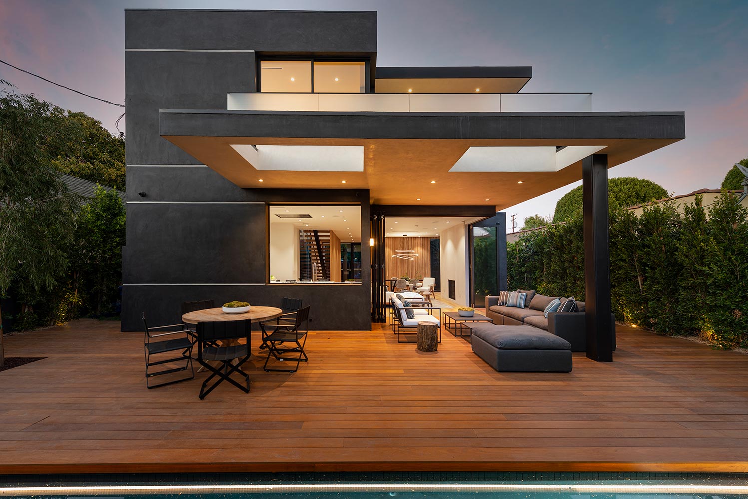 Gallery 27